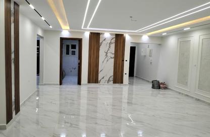 Apartment - 3 Bedrooms - 2 Bathrooms for sale in Al Khamayel city - Sheikh Zayed Compounds - Sheikh Zayed City - Giza