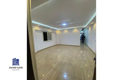 Apartment - 3 Bedrooms - 2 Bathrooms for rent in 10th District - Sheikh Zayed City - Giza