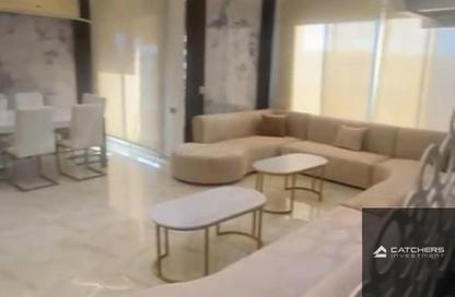 (بنتهاوس  (روف - 3 غرف نوم - 3 حمامات للبيع في فيلدج جيت - المستثمرين الجنوبية - مدينة القاهرة الجديدة - القاهرة