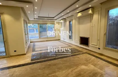 فيلا - 5 غرف نوم - 6 حمامات للبيع في جييرا - الحي الثالث عشر - الشيخ زايد - الجيزة