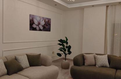 شقة - 3 غرف نوم - 3 حمامات للايجار في عمارات البنفسج - البنفسج - مدينة القاهرة الجديدة - القاهرة