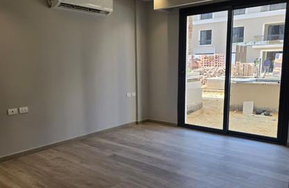Apartment - 3 - 3 for sale in Village West - Sheikh Zayed Compounds - Sheikh Zayed City - Giza