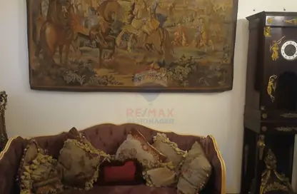 شقة - 3 غرف نوم - 2 حمامات للبيع في شارع كمال الطويل ( المنتزه) - الزمالك - القاهرة