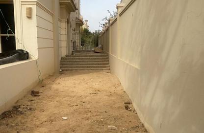 فيلا - 3 غرف نوم - 4 حمامات للبيع في الباتيو 5 ايست - الباتيو - كمبوندات الشروق - مدينة الشروق - القاهرة