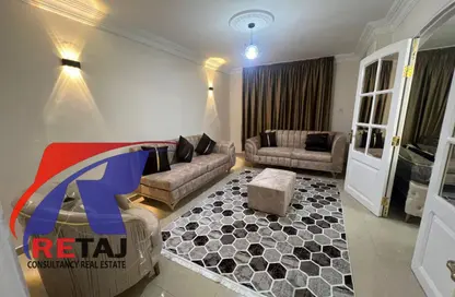 Apartment - 3 Bedrooms - 2 Bathrooms for rent in Rabaa Buildings St. - Ard El Golf - Heliopolis - Masr El Gedida - Cairo