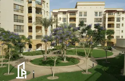 Apartment - 4 Bedrooms - 4 Bathrooms for sale in Uptown Cairo - Mokattam - Cairo