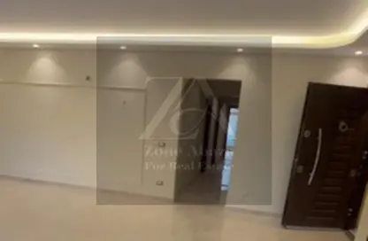 Apartment - 3 Bedrooms - 3 Bathrooms for rent in Stone Residence - 5th Settlement Compounds - The 5th Settlement - New Cairo City - Cairo