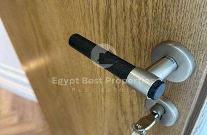 Apartment - 3 Bedrooms - 3 Bathrooms for sale in Eastown - 5th Settlement Compounds - The 5th Settlement - New Cairo City - Cairo