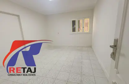 شقة - 2 غرف نوم - 2 حمامات للبيع في شارع مكرم عبيد - المنطقة السادسة - مدينة نصر - القاهرة