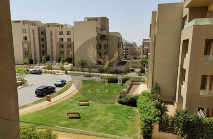 Apartment - 2 Bedrooms - 2 Bathrooms for sale in Palm Hills Village Gate - South Investors Area - New Cairo City - Cairo