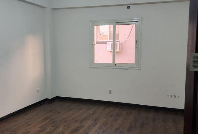 57484219 - Property Image 2