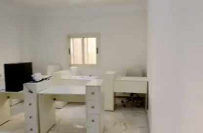 مساحات مكتبية - 4 غرف نوم - 2 حمامات للايجار في شارع سليمان الحلبي - البنفسج 11 - البنفسج - مدينة القاهرة الجديدة - القاهرة