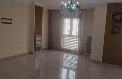 شقة - 4 غرف نوم - 3 حمامات للايجار في التوسعات الشمالية - مدينة 6 أكتوبر - الجيزة