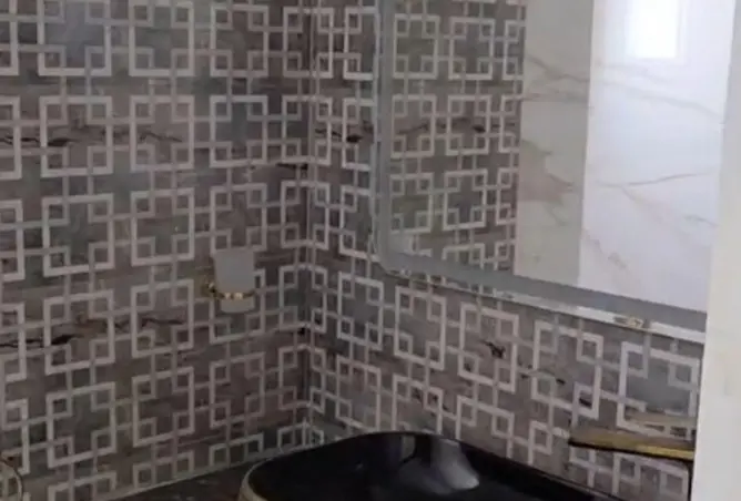 72442849 - صورة العقار 3