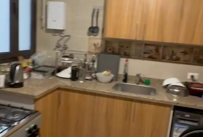 102913387 - Property Image 3