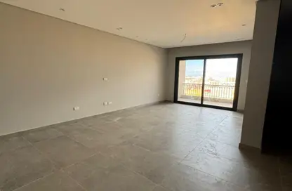 Apartment - 3 Bedrooms - 3 Bathrooms for rent in Village West - Sheikh Zayed Compounds - Sheikh Zayed City - Giza