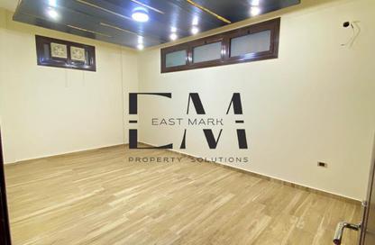 Office Space - Studio - 4 Bathrooms for rent in Mohammed Farid Axis - District 4 - The 5th Settlement - New Cairo City - Cairo