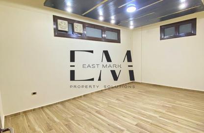 Office Space - Studio - 4 Bathrooms for rent in Mohammed Farid Axis - District 4 - The 5th Settlement - New Cairo City - Cairo