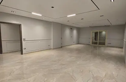 Apartment - 3 Bedrooms - 2 Bathrooms for rent in South Lotus - El Lotus - New Cairo City - Cairo