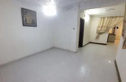 Apartment - 2 Bedrooms - 1 Bathroom for rent in Gameat Al Dewal Al Arabeya St. - Mohandessin - Giza