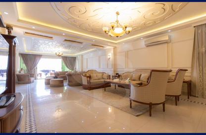 Apartment - 4 Bedrooms - 3 Bathrooms for sale in Ibn Hokal St. - San Stefano - Hay Sharq - Alexandria
