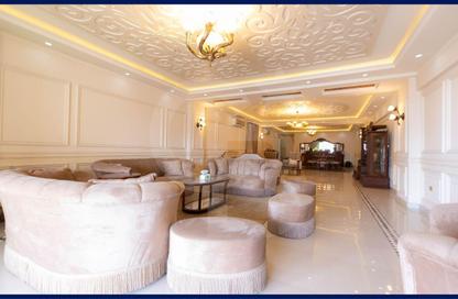 Apartment - 4 Bedrooms - 3 Bathrooms for sale in Ibn Hokal St. - San Stefano - Hay Sharq - Alexandria