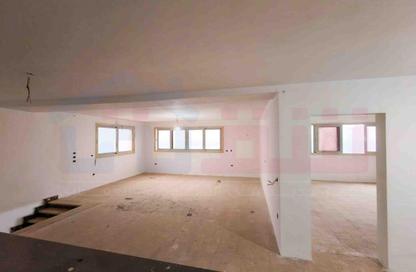 Duplex - 6 Bedrooms - 5 Bathrooms for sale in Camp Chezar - Hay Wasat - Alexandria