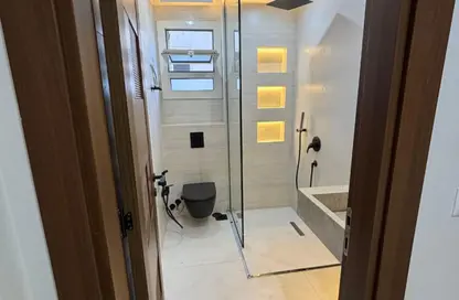 Apartment - 3 Bedrooms - 2 Bathrooms for sale in South Lotus - El Lotus - New Cairo City - Cairo