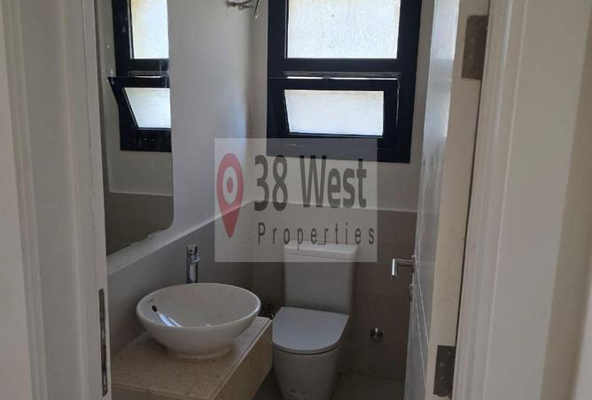 70099628 - صورة العقار 2