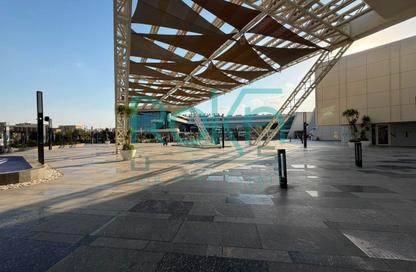 Office Space - Studio - 1 for rent in Centrada Plaza - Juhayna Square - 6 October City - Giza