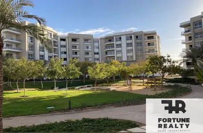 Apartment - 3 Bedrooms - 3 Bathrooms for sale in Hyde Park - New Cairo City - Cairo