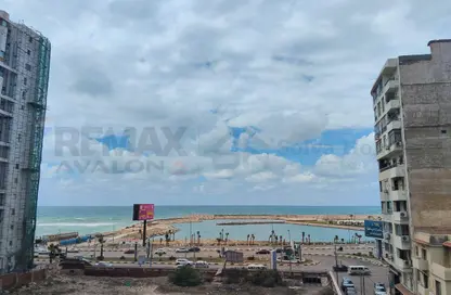 شقة - 4 غرف نوم - 3 حمامات للبيع في زيزينيا - حي شرق - الاسكندرية