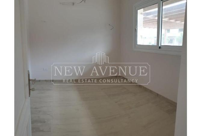 105174000 - Property Image 3