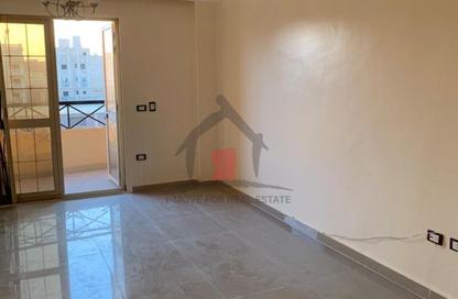 Apartment - 3 Bedrooms - 1 Bathroom for sale in Lazurde - 8th District - Sheikh Zayed City - Giza