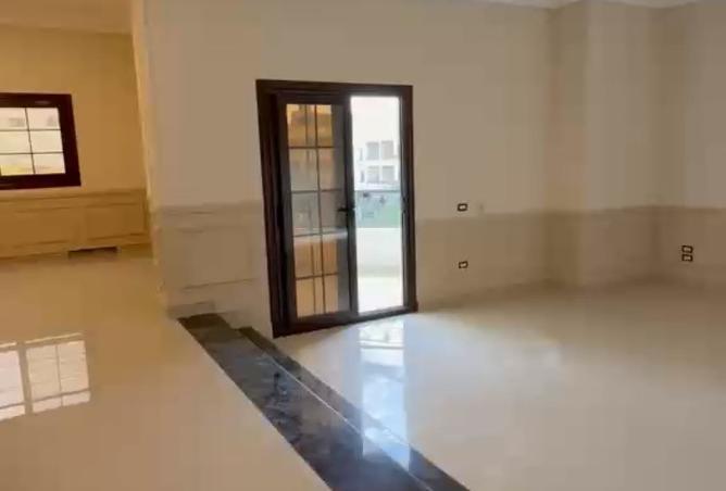 102630210 - Property Image 2