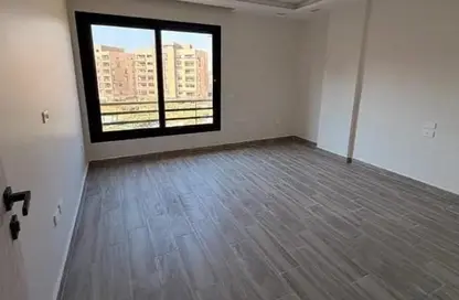 Apartment - 3 Bedrooms - 2 Bathrooms for rent in One Ninety Mall - South Teseen St. - The 5th Settlement - New Cairo City - Cairo