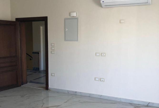 88954052 - Property Image 3