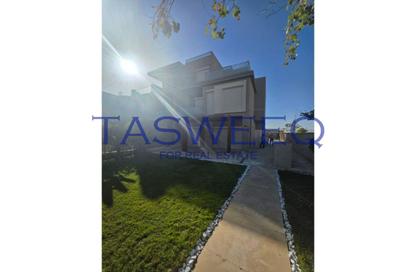Villa - 4 Bedrooms - 4 Bathrooms for rent in The Estates - Sheikh Zayed Compounds - Sheikh Zayed City - Giza