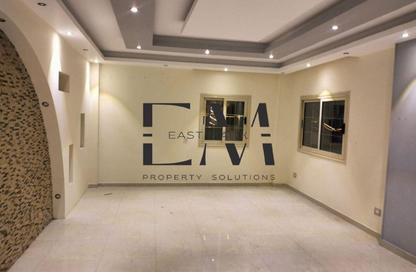 Apartment - 3 Bedrooms - 2 Bathrooms for rent in South Investors Area - New Cairo City - Cairo