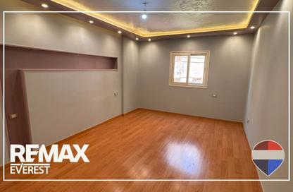 Apartment - 3 Bedrooms - 2 Bathrooms for sale in 16th District - Sheikh Zayed City - Giza