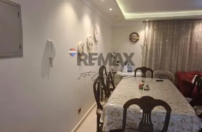Apartment - 3 Bedrooms - 2 Bathrooms for rent in Heliopolis Square - El Nozha - Cairo