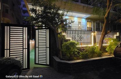 Duplex - 3 Bedrooms - 3 Bathrooms for sale in Gate 4 - Mena - Hadayek El Ahram - Giza