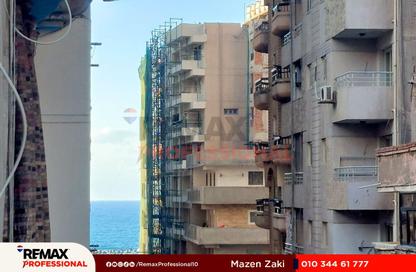 Apartment - 3 Bedrooms - 1 Bathroom for sale in Khaled Ibn Alwaleed St. - Sidi Beshr - Hay Awal El Montazah - Alexandria