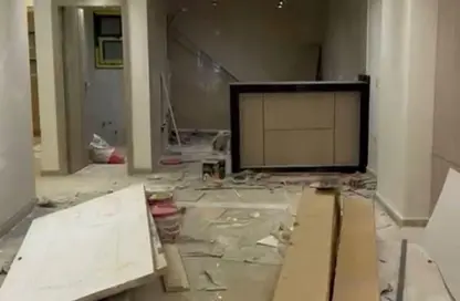 شقة - 3 غرف نوم - 2 حمامات للبيع في البوابة الاولي - خوفو - حدائق الاهرام - الجيزة