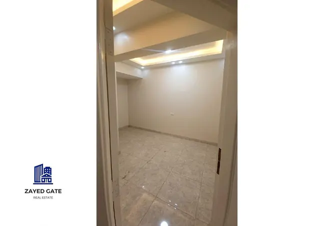 72705949 - Property Image 2