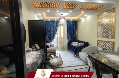 Apartment - 2 Bedrooms - 1 Bathroom for sale in Al Hilton St. - Smouha - Hay Sharq - Alexandria