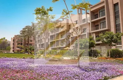 Apartment - 2 Bedrooms - 3 Bathrooms for sale in Moon Residences - Fifth Square - The 5th Settlement - New Cairo City - Cairo