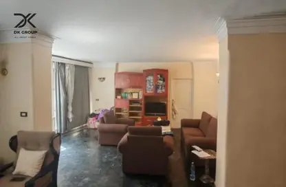 شقة - 3 غرف نوم - 2 حمامات للايجار في سابا باشا - حي شرق - الاسكندرية