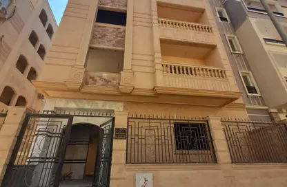 بناية كاملة - 3 غرف نوم - 2 حمامات للبيع في التجمع الثالث - مدينة القاهرة الجديدة - القاهرة