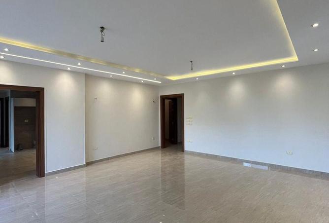 8678347 - Property Image 3